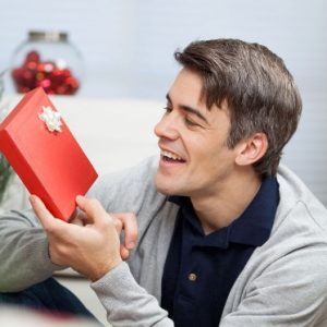 Что подарить мужчине