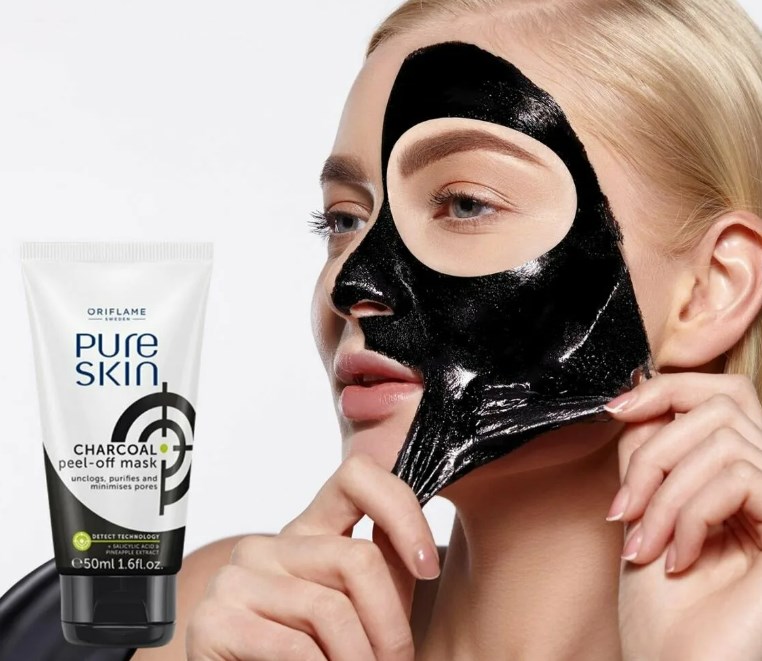 Очищающая маска-пленка с углем Pure Skin